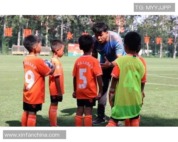 尤兰足球：探索这项运动如何在全球范围内激发热情与团结